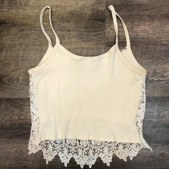 Lace crop top - Picture 2 of 3